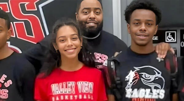 UCR Business students and Veteran family McCollum